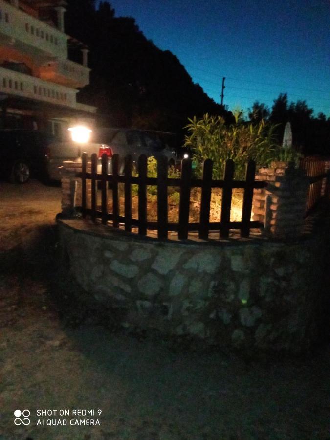 Ithaki Holidays Frinion Exterior photo
