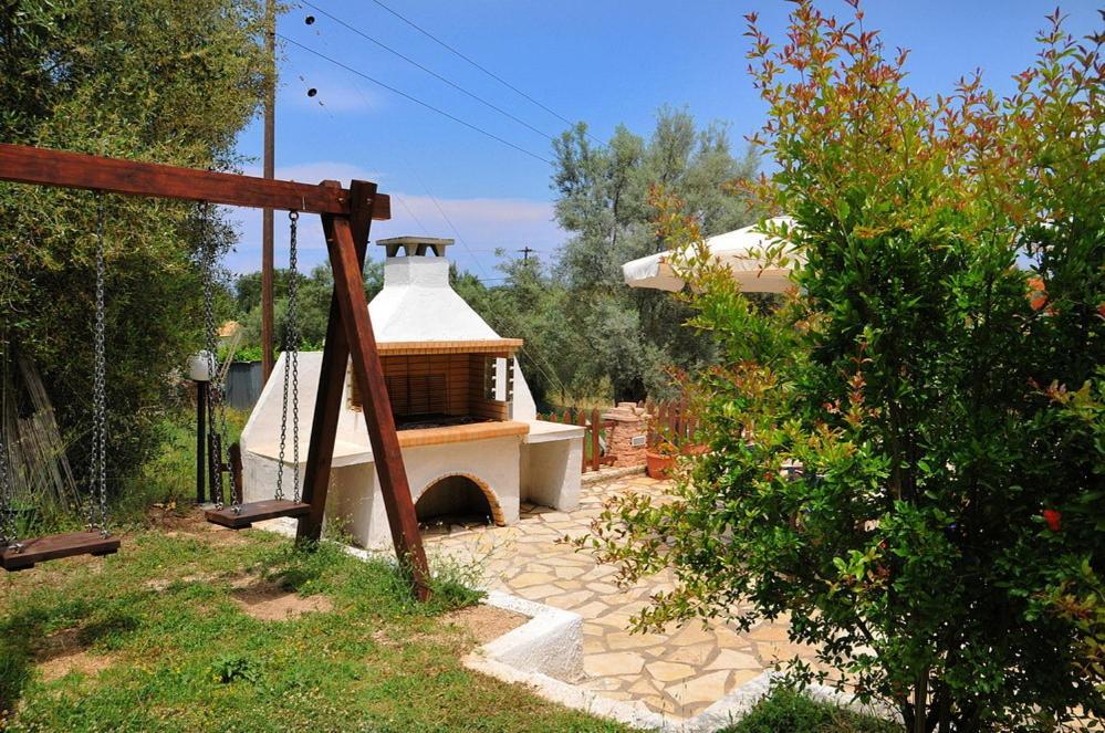 Ithaki Holidays Frinion Exterior photo