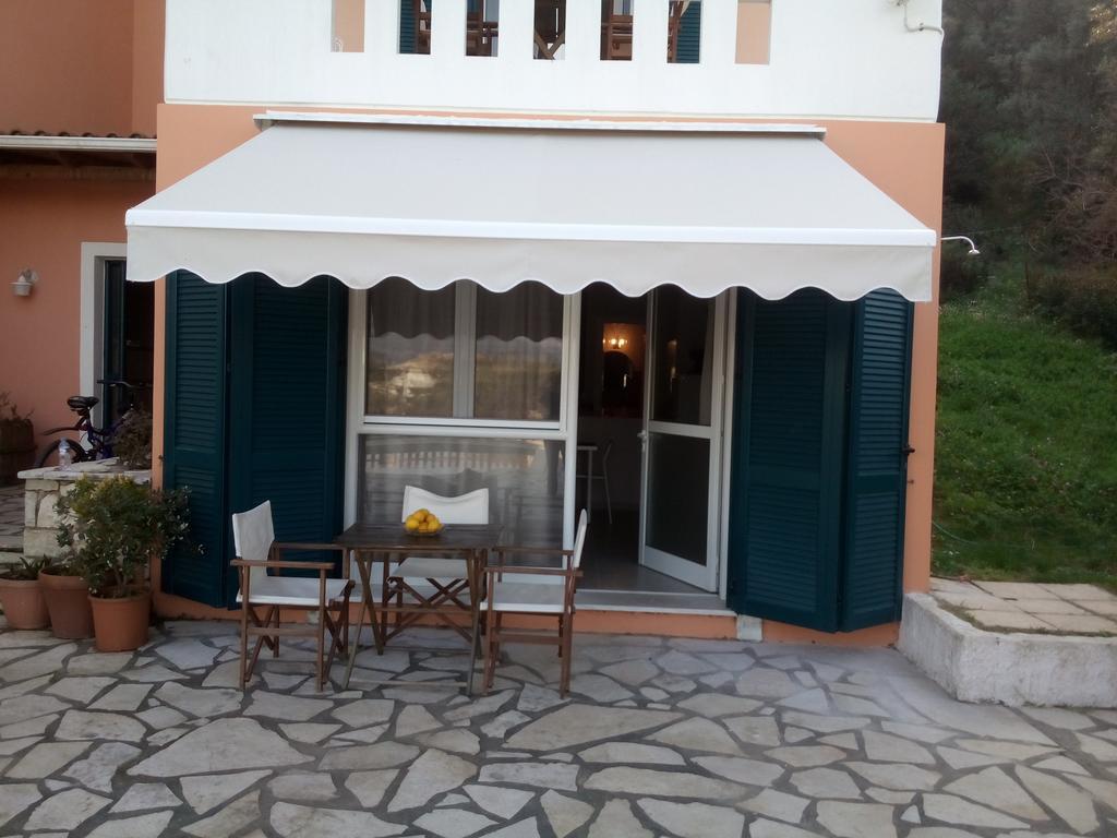 Ithaki Holidays Frinion Exterior photo