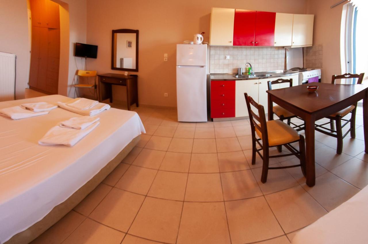 Ithaki Holidays Frinion Exterior photo
